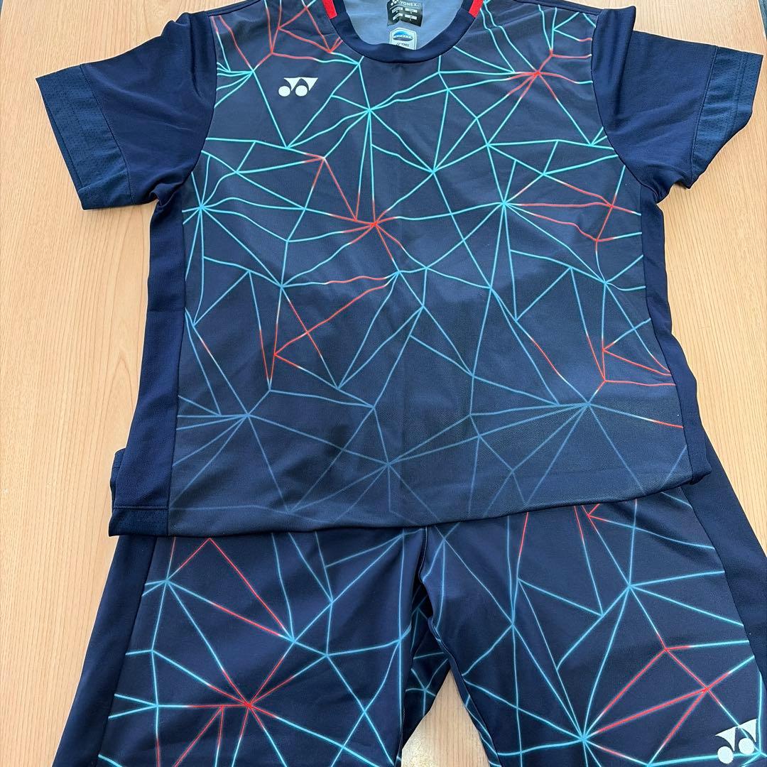 YONEX ジオメトリックパターン ウェアセット