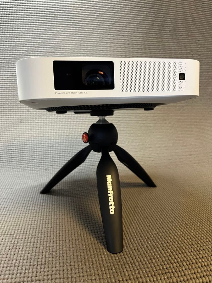 XGIMI ElFin 家庭用ミニプロジェクター Manfrotto三脚付き