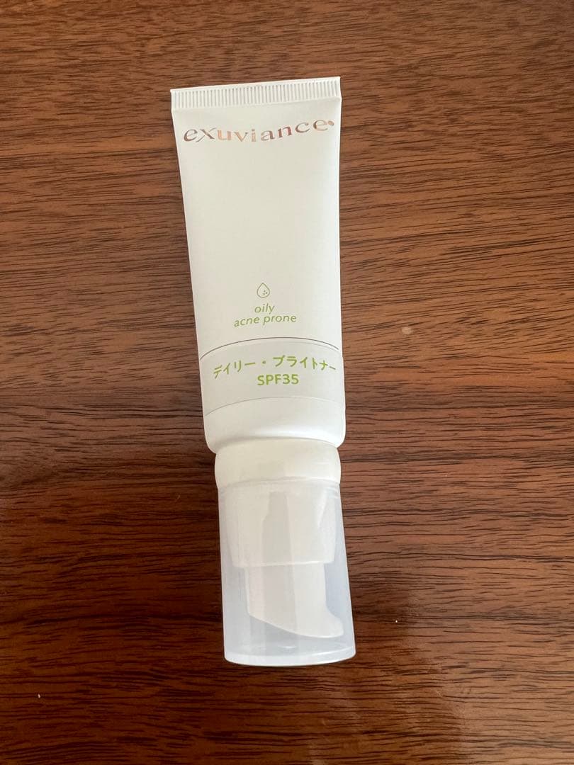 exuviance デイリー・ブライトナー SPF35 40g