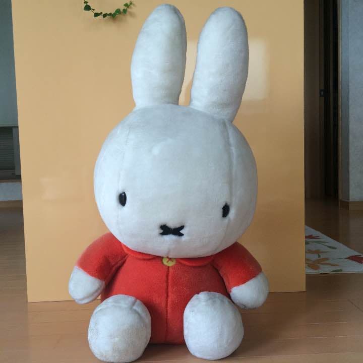 ミッフィー  特大  ぬいぐるみ Amazon.co.jp: Miffy ミッフィー 特大サイズ MORE ぬいぐるみ vol.1