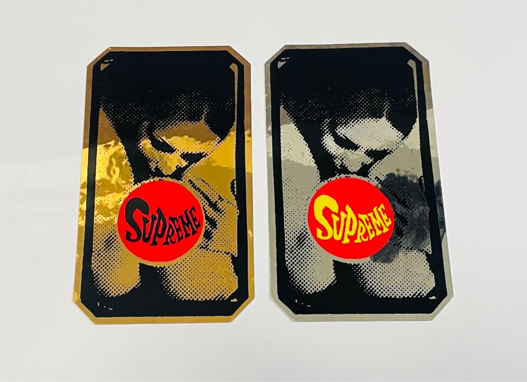 2010AW supreme ステッカー ”アダルトオンリー”2枚セット - メルカリ