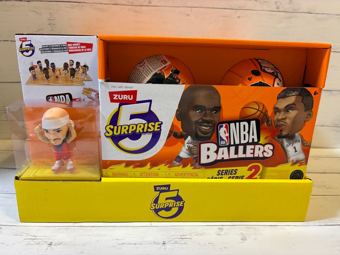 ★新品未開封★NBA BALLERS 5サプライズ シリーズ2 16個＋おまけ付
