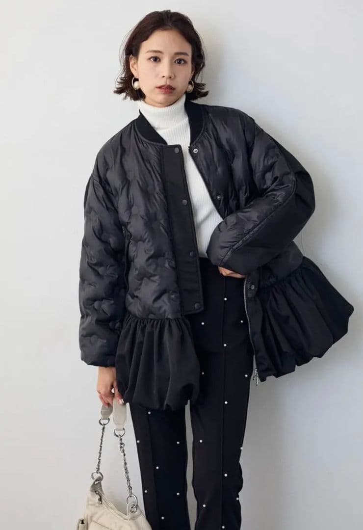 Freneフラーネドットフリル付きオーバーサイズダウンジャケット ブラック