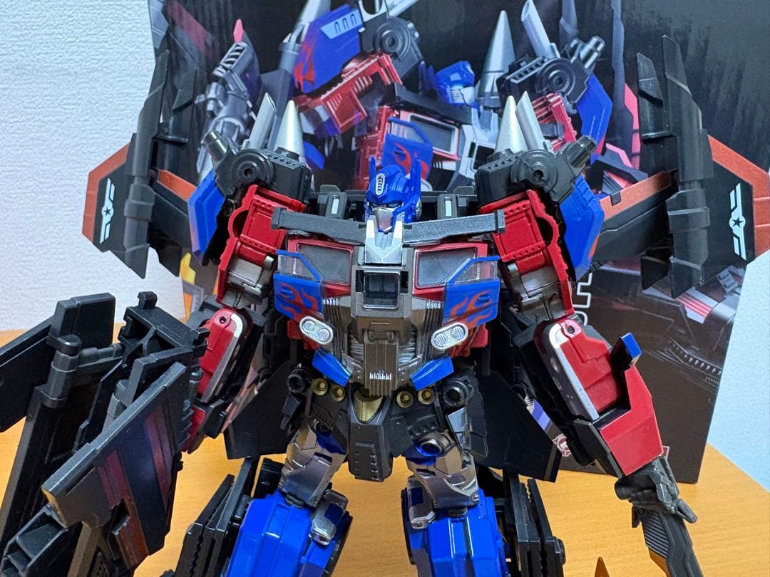 非正規トランスフォーマー　Perfect Effect PE-DX10 コンボイ