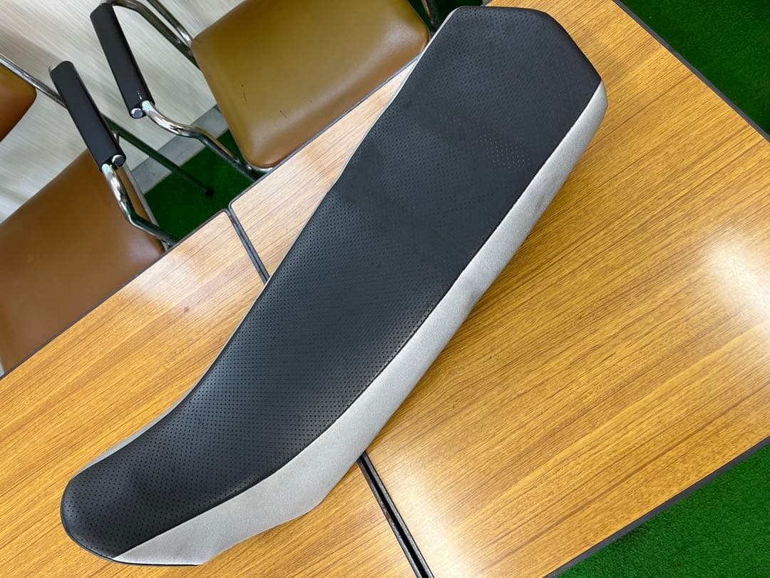 中古部品　ヤマハ セロー250用　ローシート