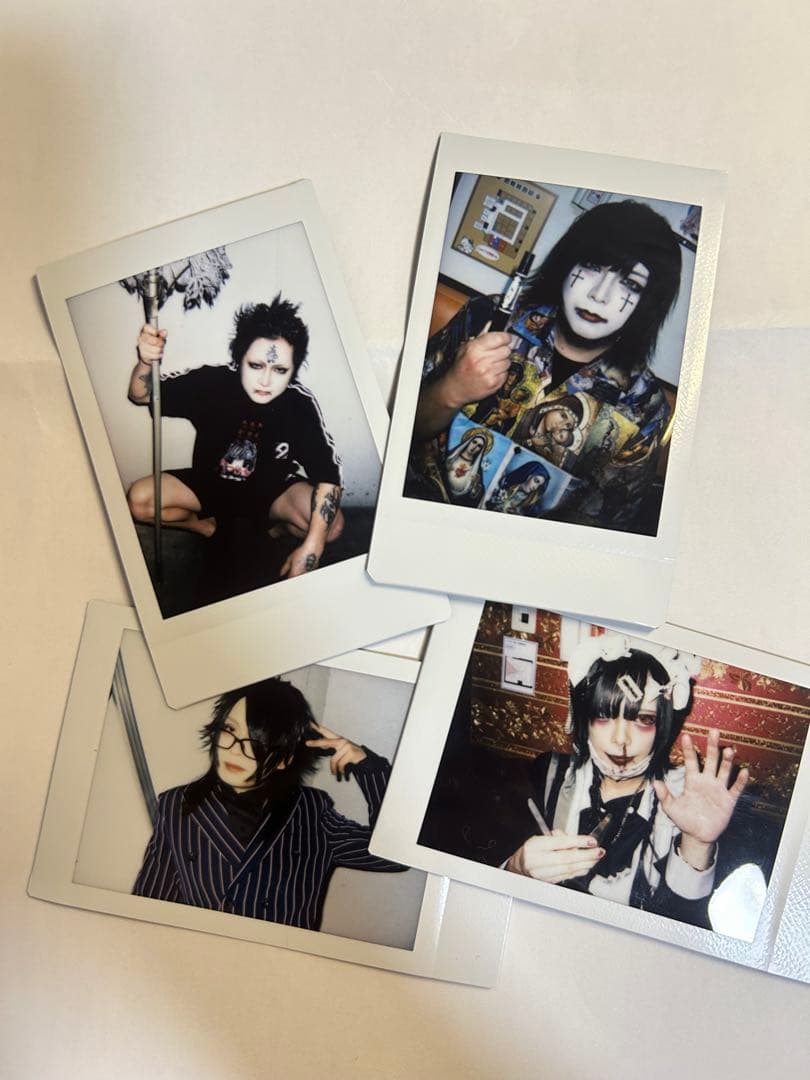 鮮血A子ちゃん あさひ まるこ 天命 ひろくん チェキ 4枚セット - メルカリ