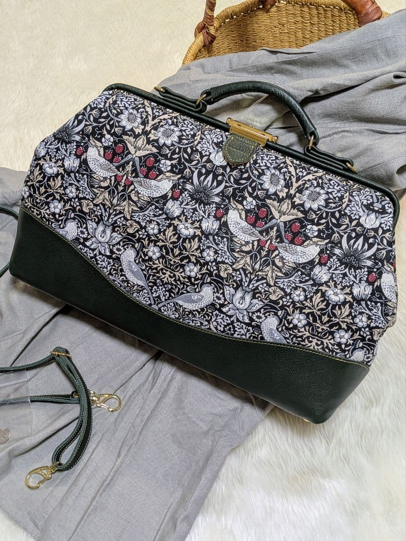 ♡ウィリアムモリス♡　いちご泥棒/ストロベリーシーフ 　ボストン　バック　旅行