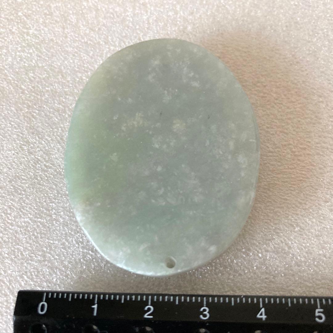 翡翠 花彫刻 根付 ペンダントトップ - メルカリ