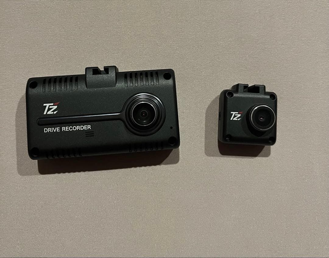 TZ-D205Wドライブレコーダー前後カメラ 前画面砂嵐でます。 - メルカリ