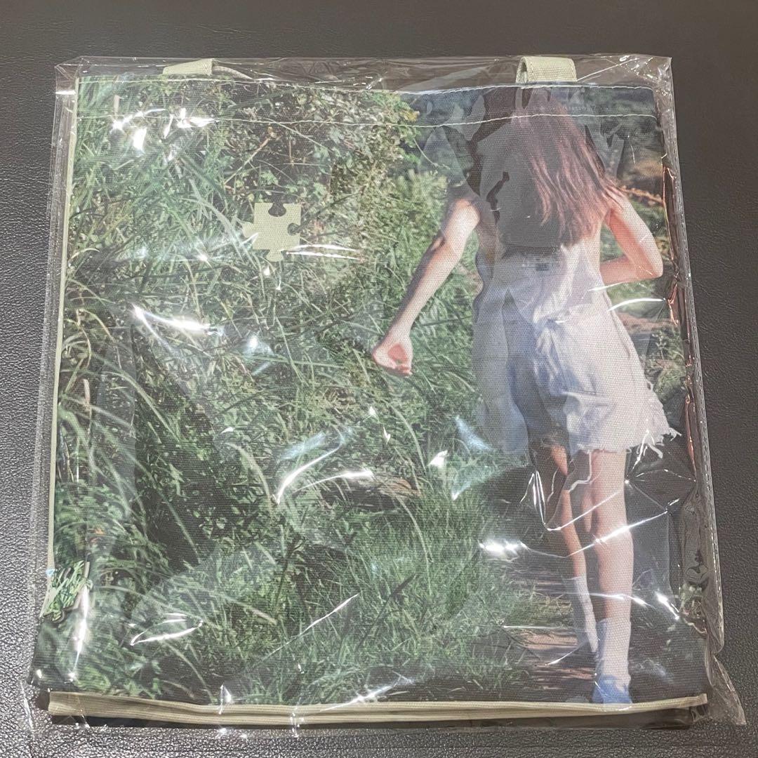 JENNIE 写真展 トートバッグ グリーン ジェニ BLACKPINK - メルカリ