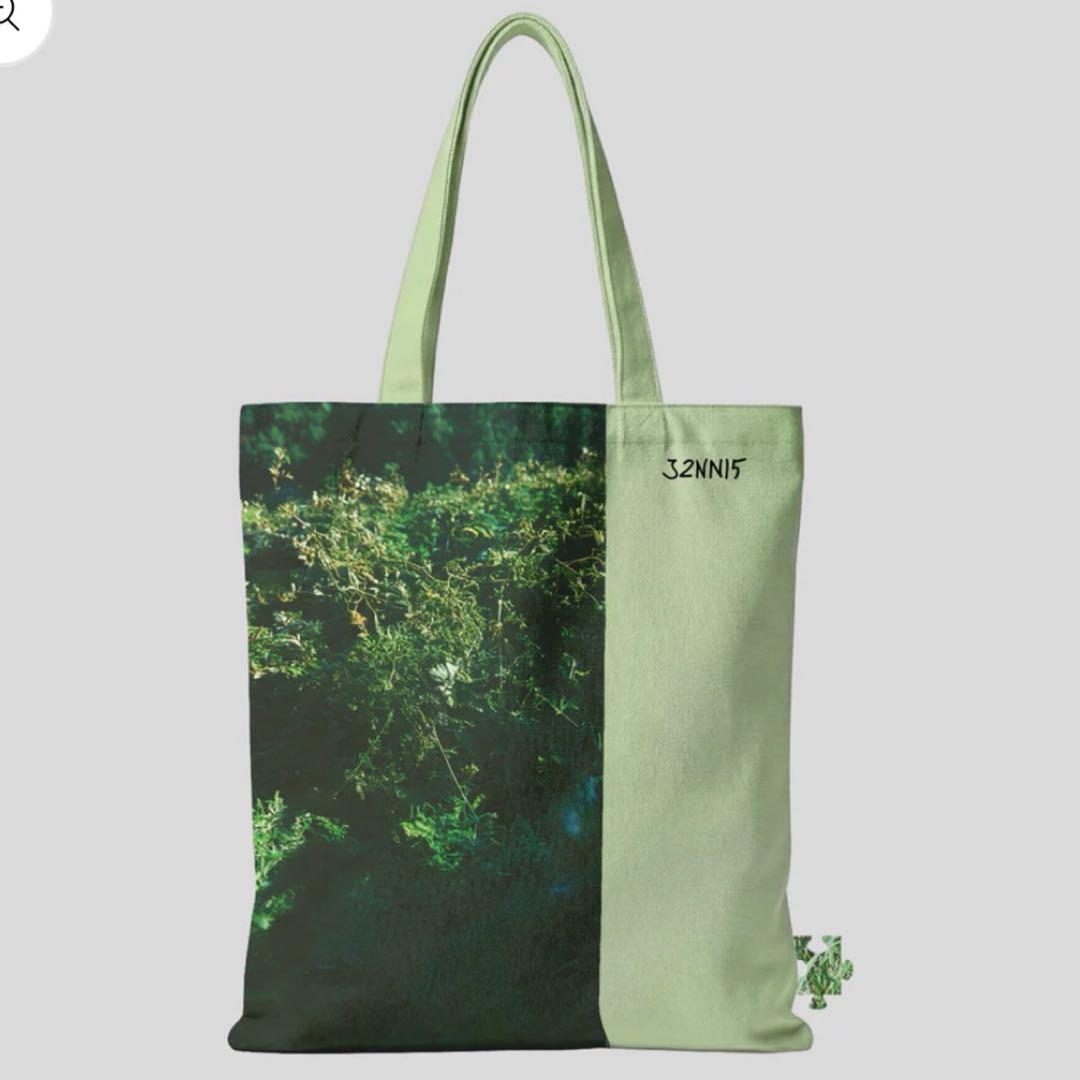 JENNIE 写真展 トートバッグ グリーン ジェニ BLACKPINK - メルカリ