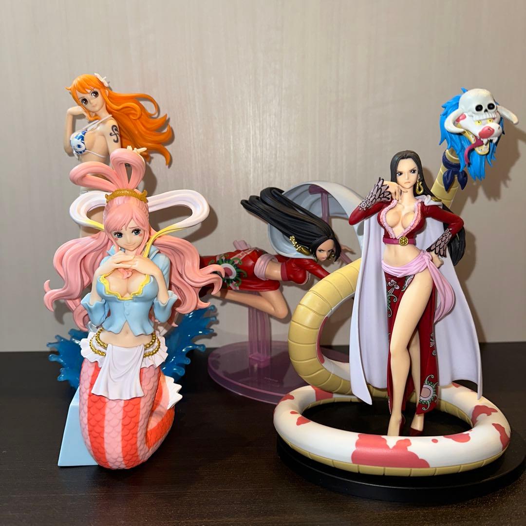 ワンピース フィギュア 4体まとめ売り 箱無し - メルカリ