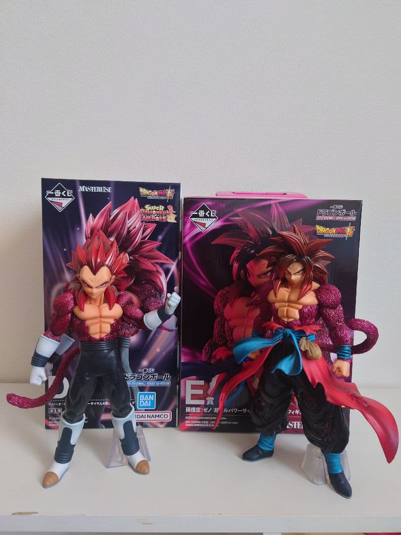 ドラゴンボールフィギュア スーパーサイヤ人4 孫悟空ゼノ ベジータゼノ
