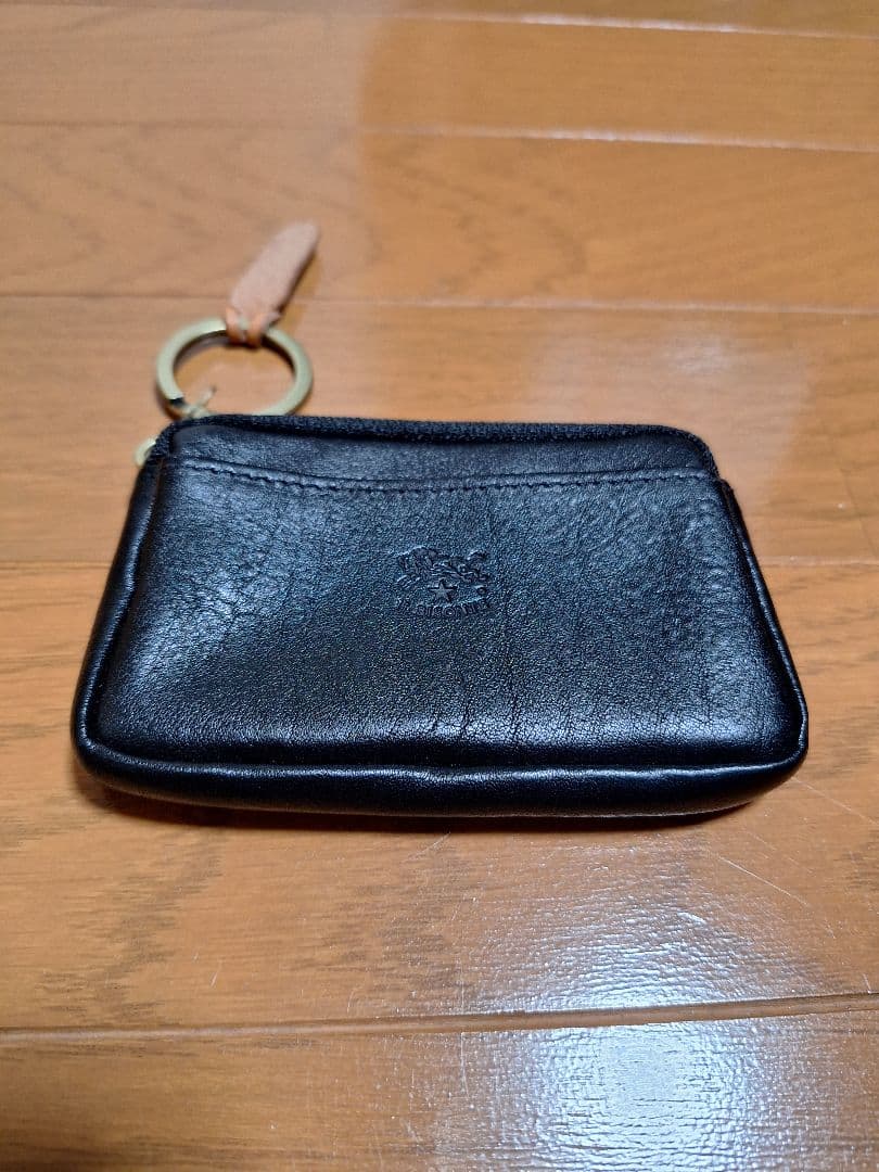 イルビゾンテ ケース ブラック