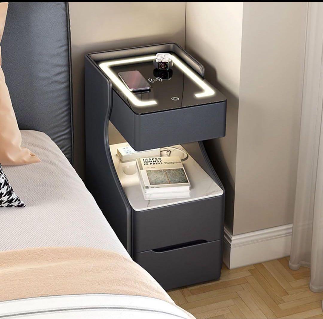 充電ステーションとLEDライトを備えたベッドサイドテーブルスマートナイトスタンド
