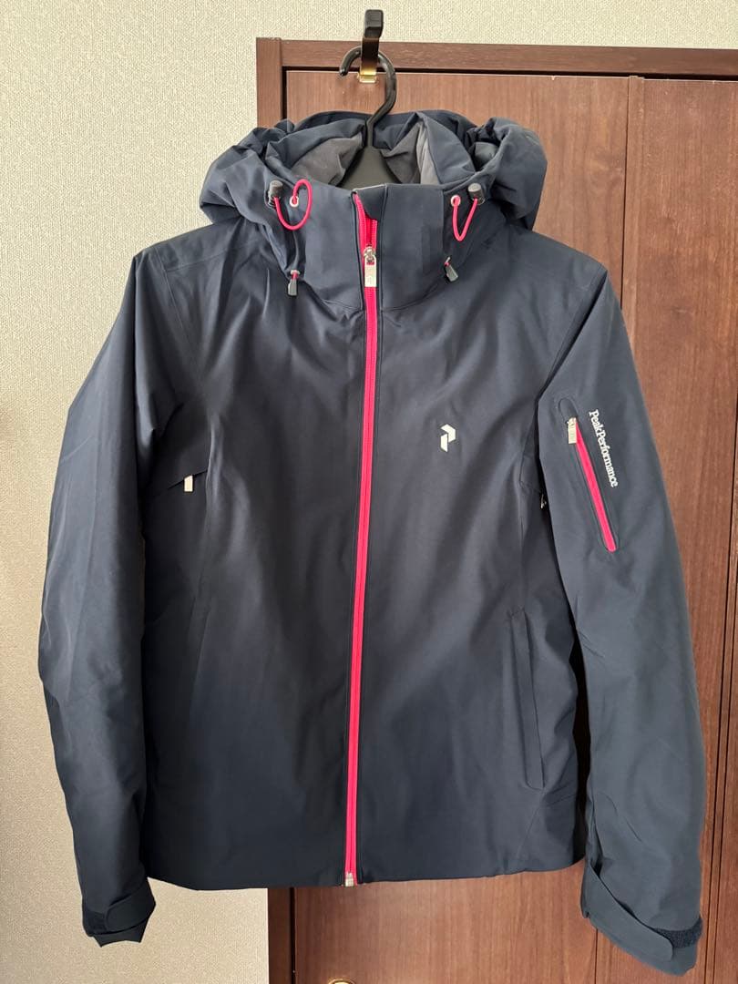 美品【PeakPerformance】ピークパフォーマンス　スキージャケット