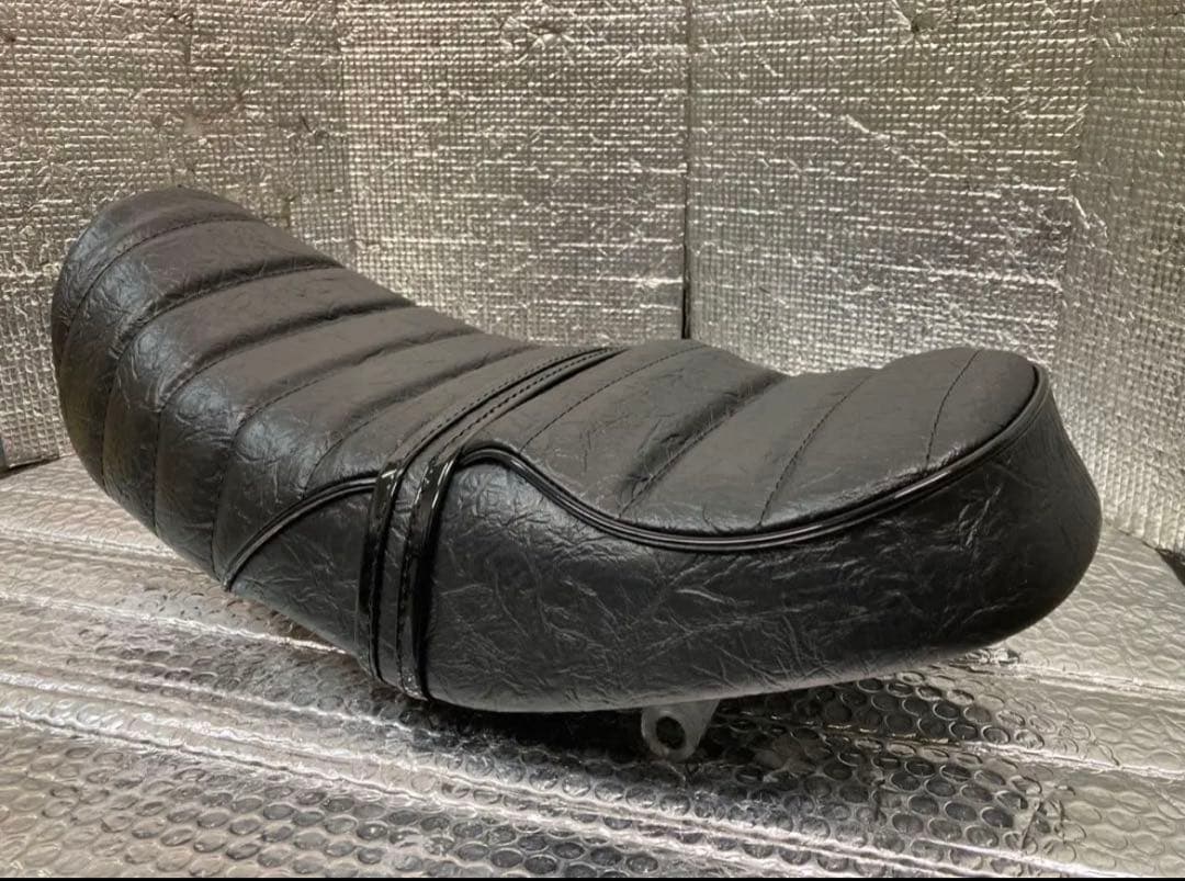 送料無料☆特注☆エイプ50用あんこ抜きタックロールシート☆完成品