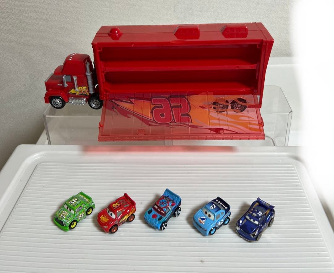 カーズ、マテル、ミニミニカーズ、マックトレーラー