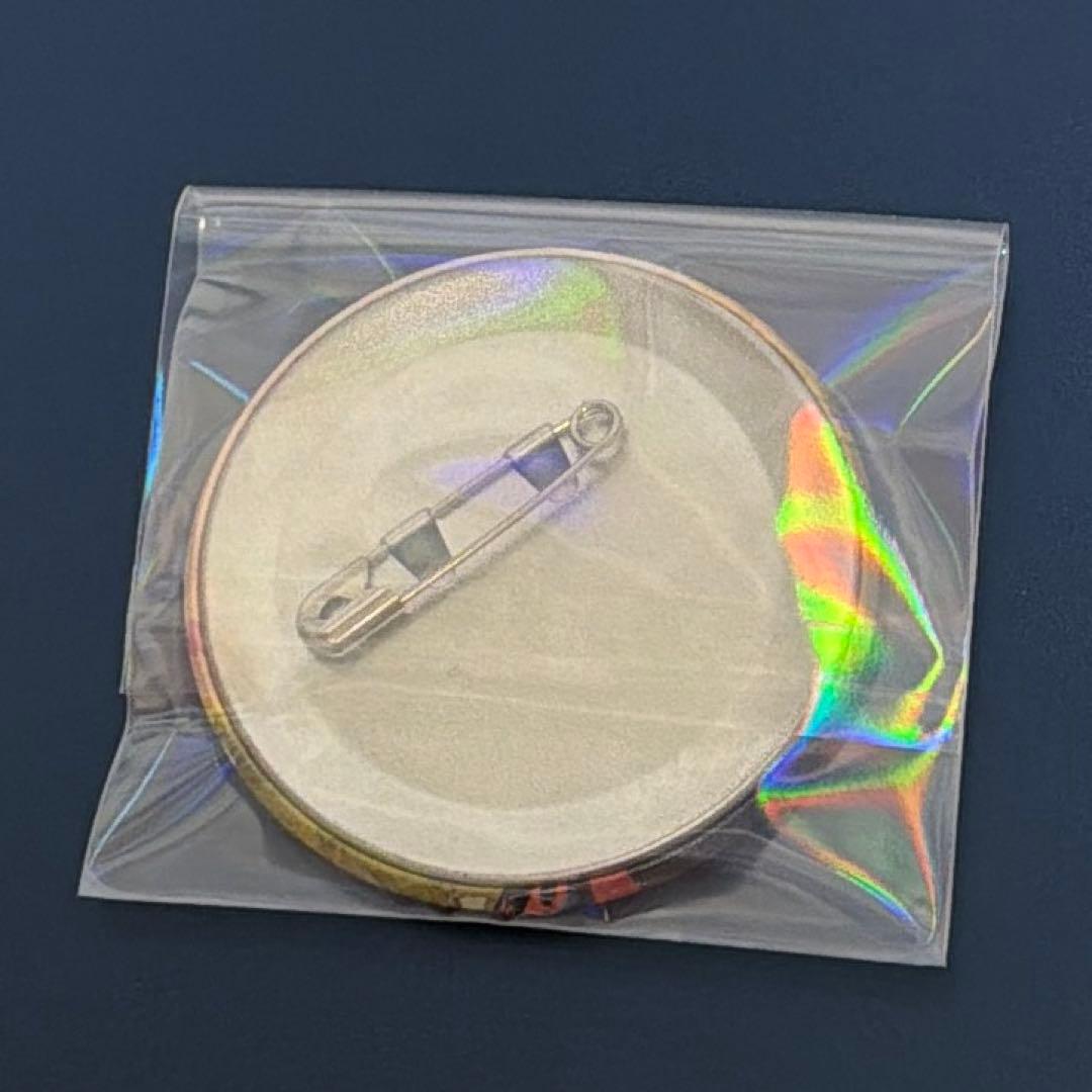 ヒロアカ ヒーロープラザ 缶バッジ 爆豪勝己twilight - メルカリ