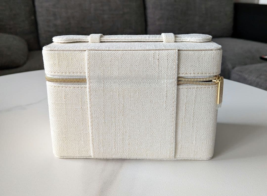 CHANEL シャネル ノベルティ バニティポーチ - メルカリ