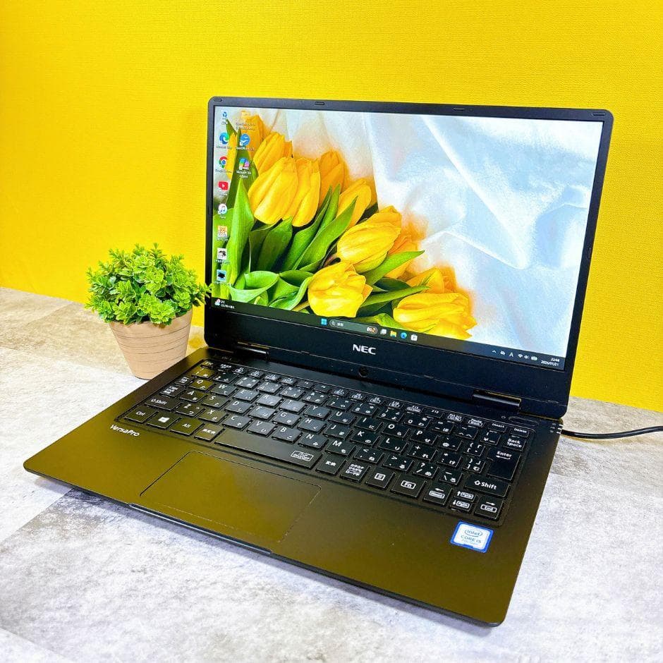 小型軽量❣Coreｉ5＆SSD搭載でサクサク快適✨第7世代 フルHD Win11