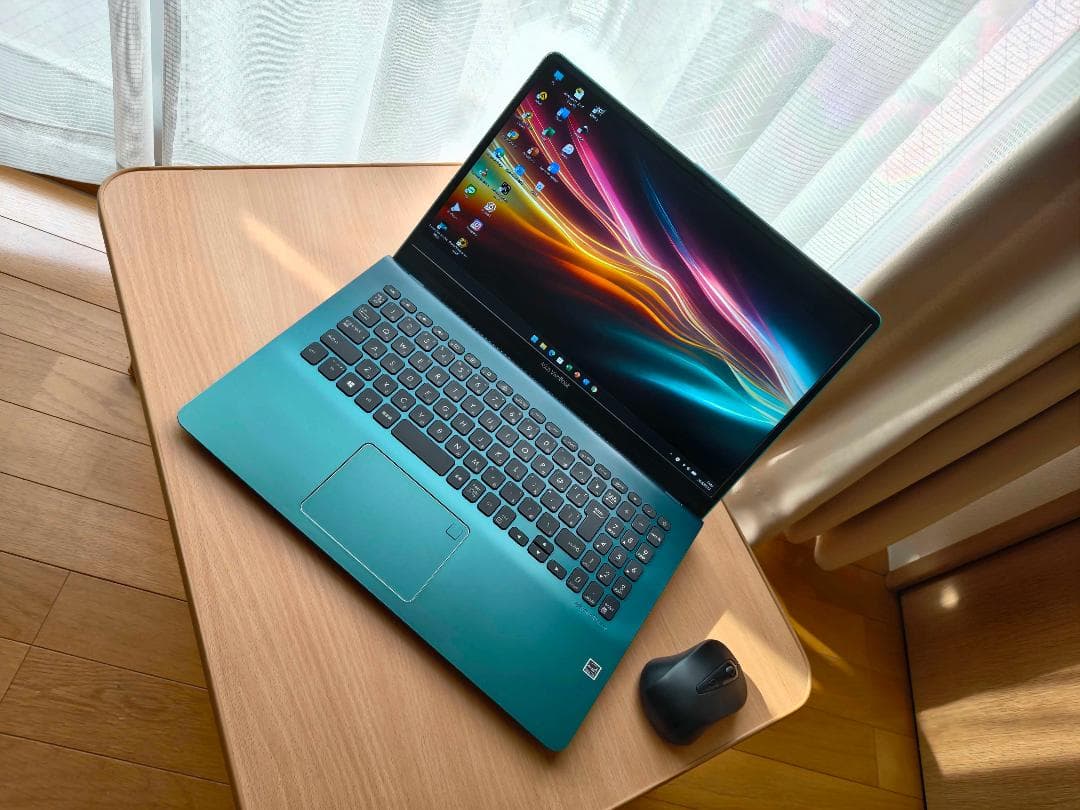 Asus Vivobookノートパソコン
