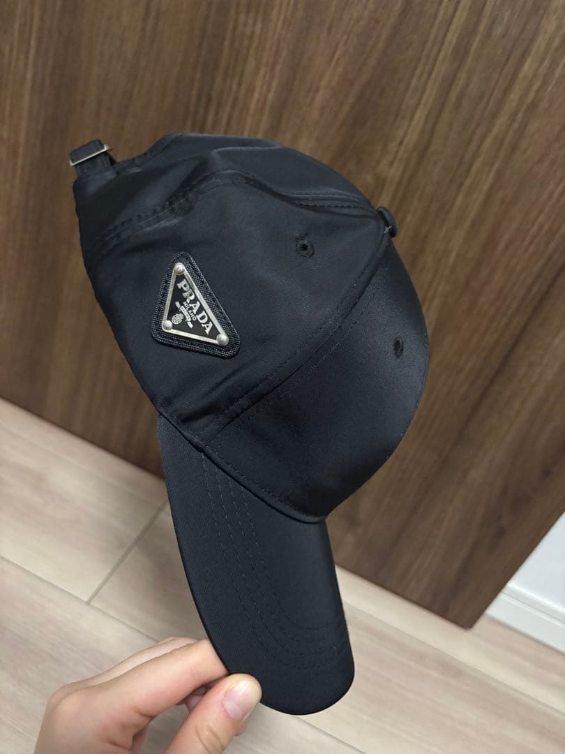 PRADA ブラック キャップ