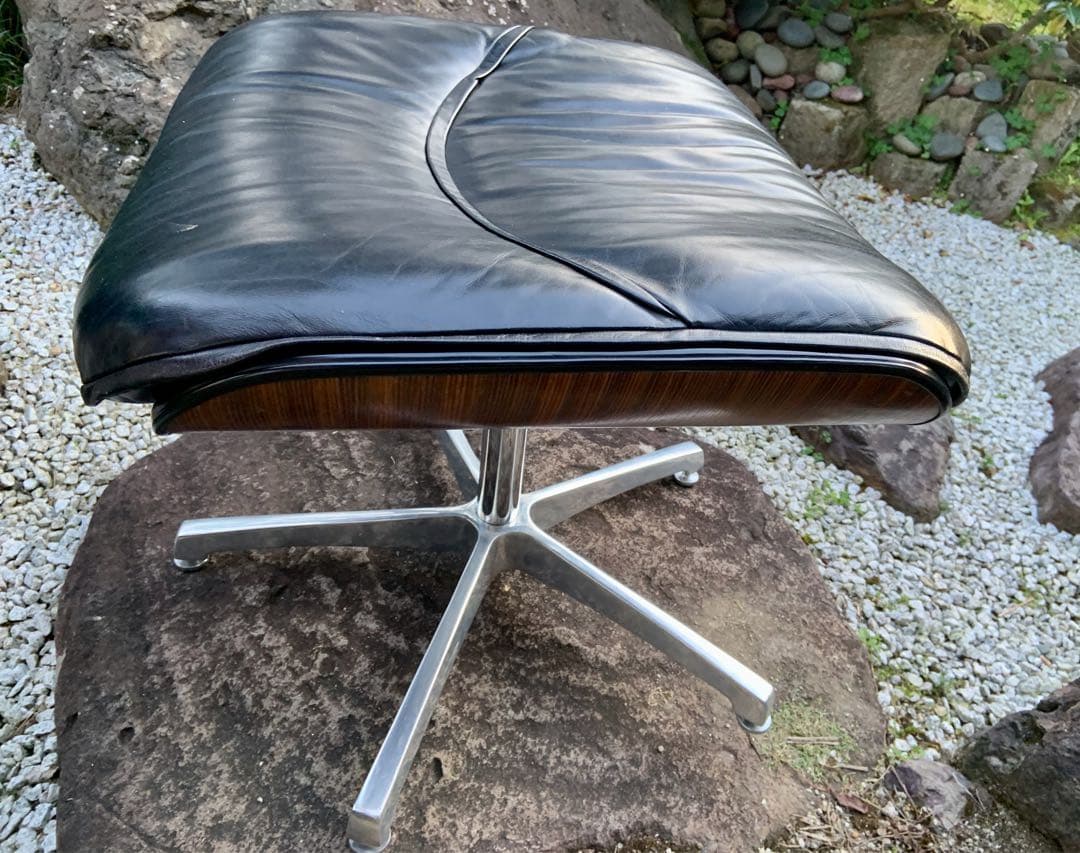 J*様 ヴィンテージ　黒革×木目調のスツール　椅子•チェア　1960s ハーマン