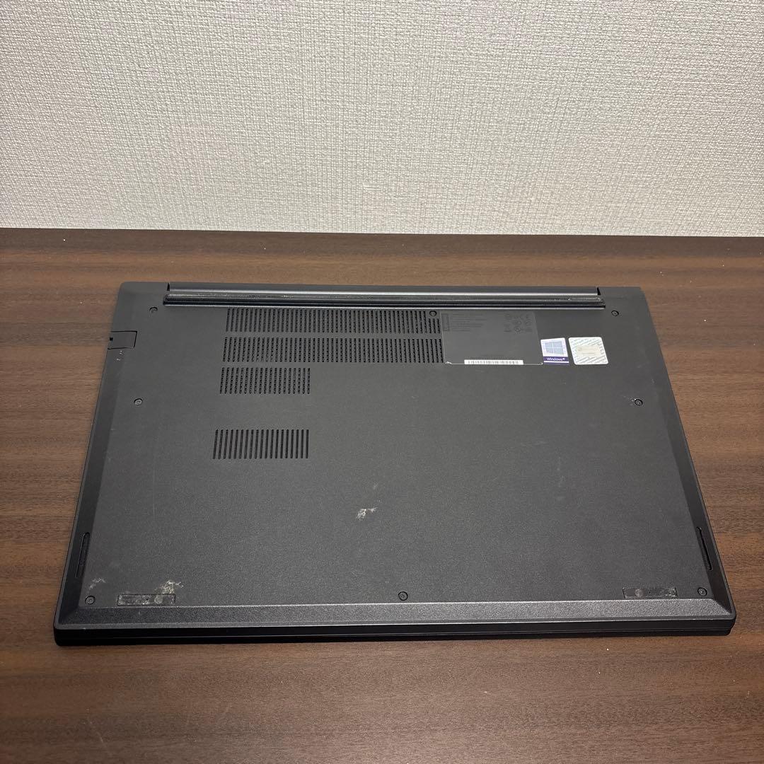 高速SSD！起動時間約10秒！ThinkPad高性能15.6型ノート