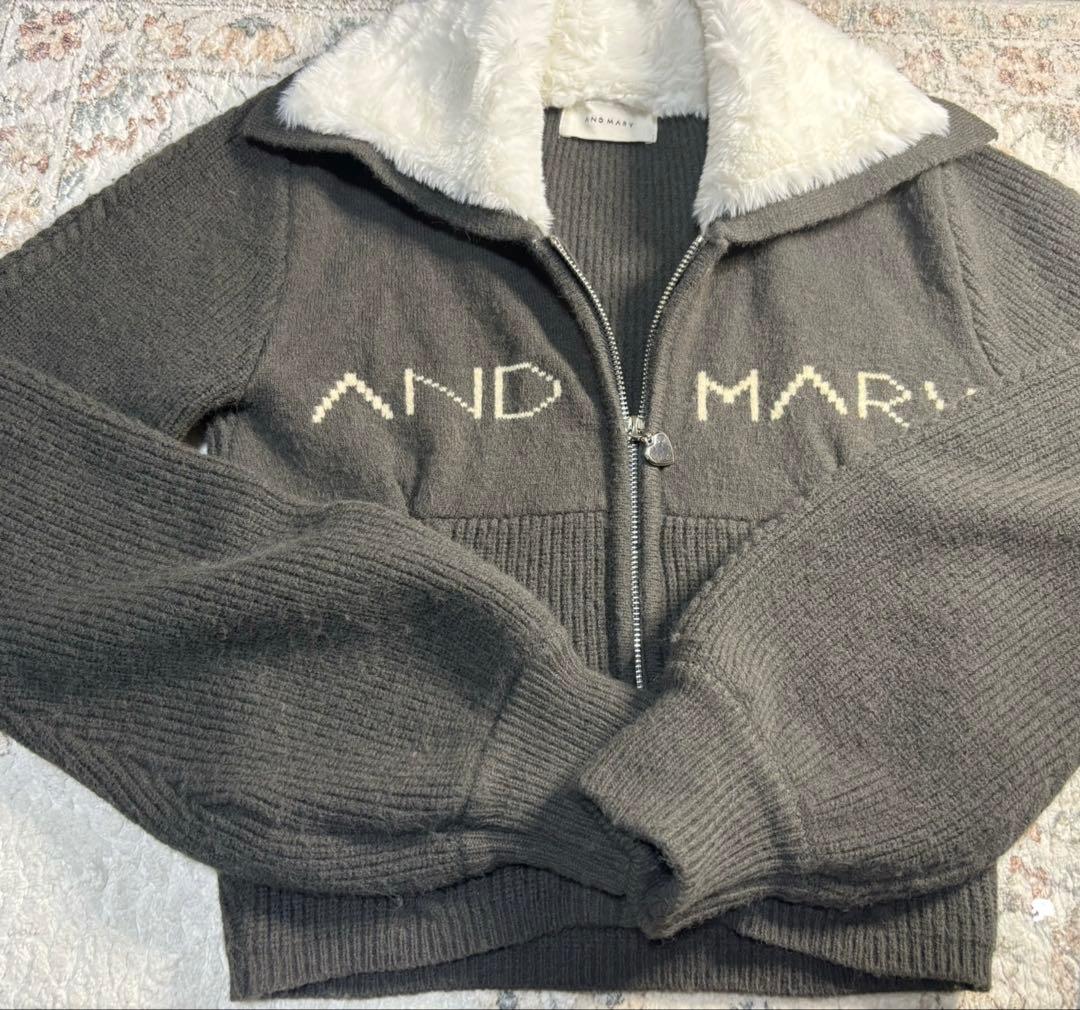 andmary Mary logo zip tops - メルカリ