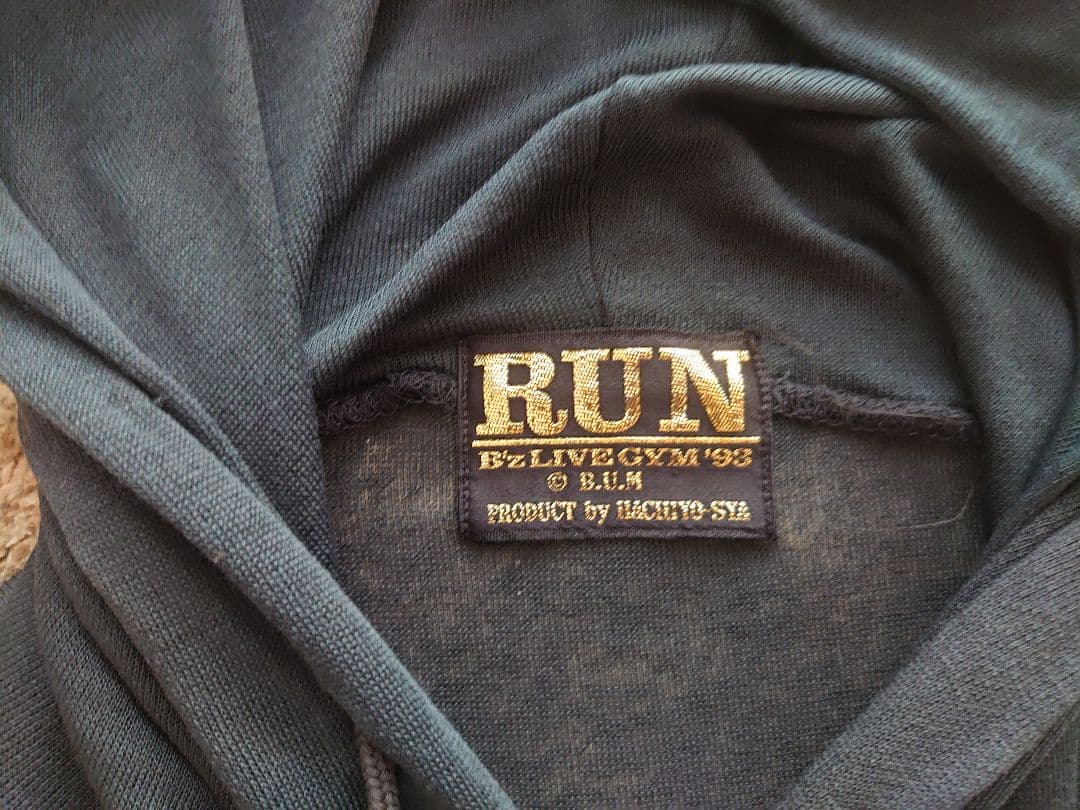 b'z パーカー 稲葉浩志 松本孝弘 ツアーパーカー RUN 1993 - メルカリ