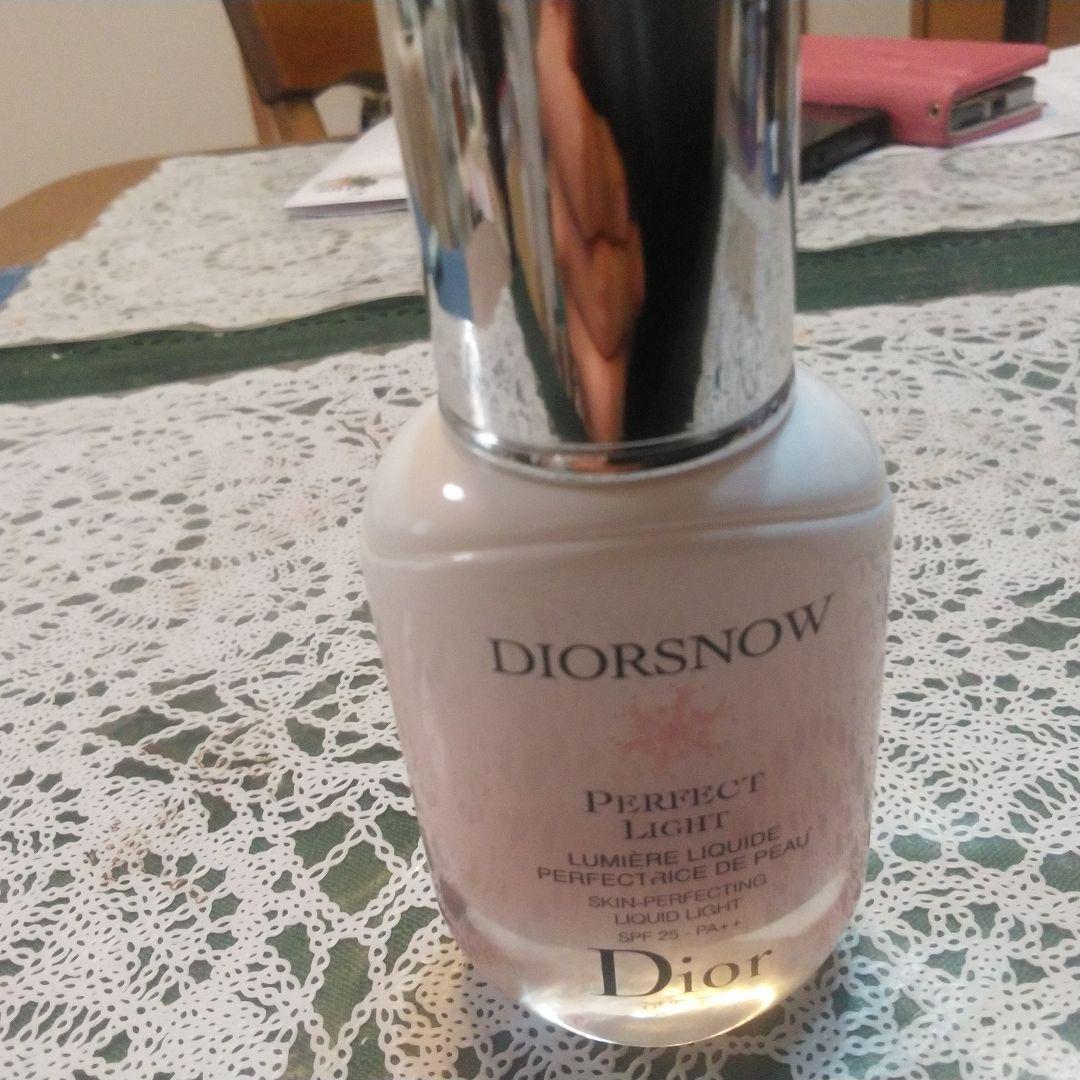 スノーパーフェクトライト　日中用乳液　化粧下地