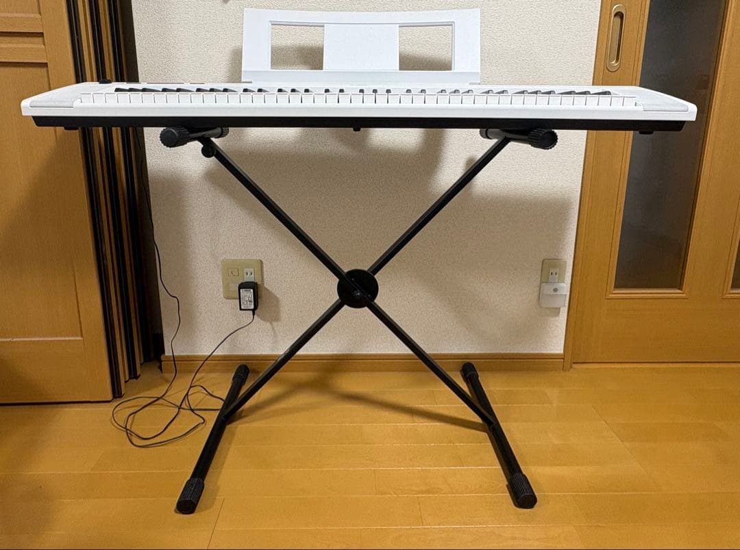 YAMAHA piaggero NP-32 ホワイト 76鍵盤 Amazon | YAMAHA ヤマハ 電子ピアノ 電子キーボード piaggero NP-32