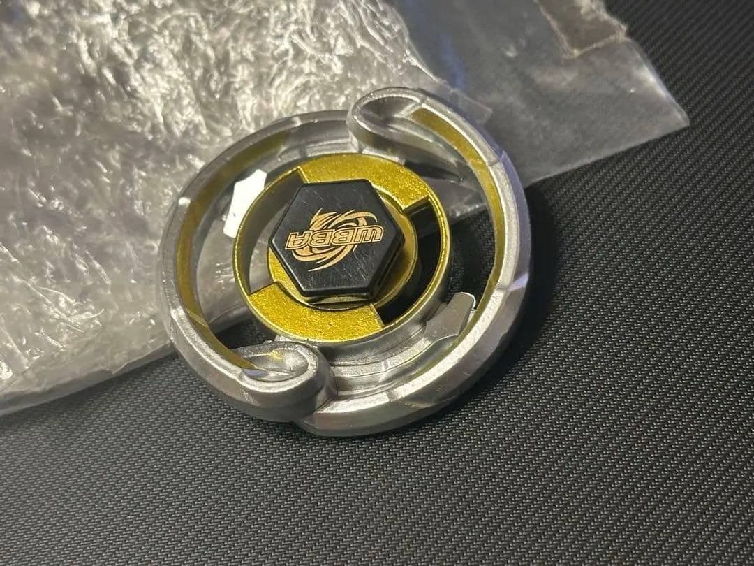 メタルファイトベイブレード　優勝景品　金ビルゴ