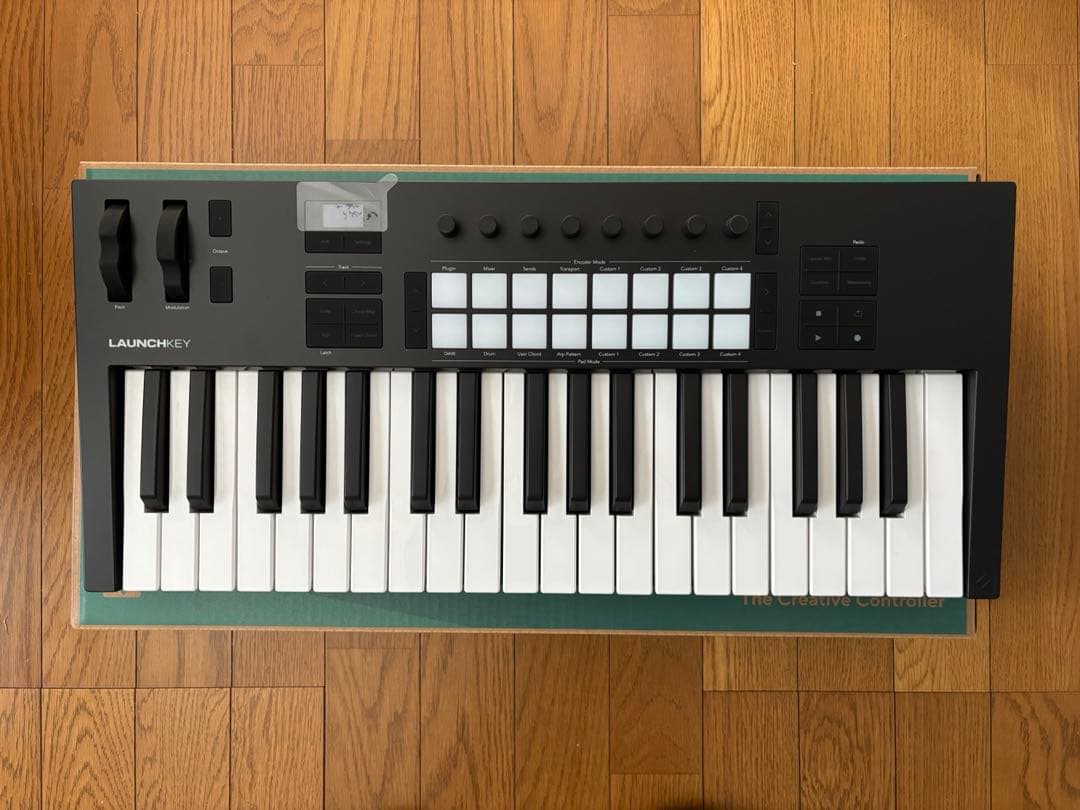 フラワーボックスNOVATION Launchkey 37 MK4