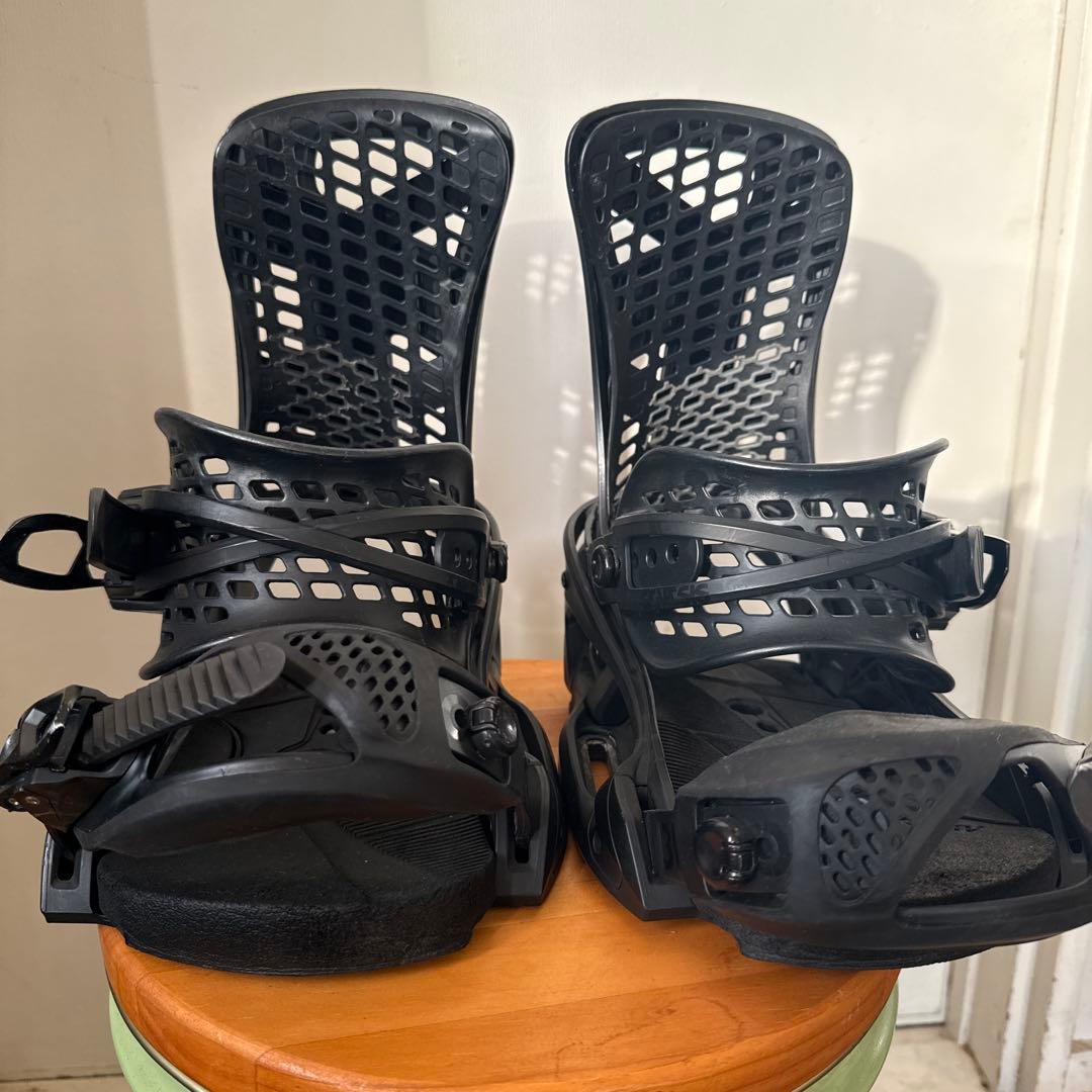 burton genesis EST mサイズ