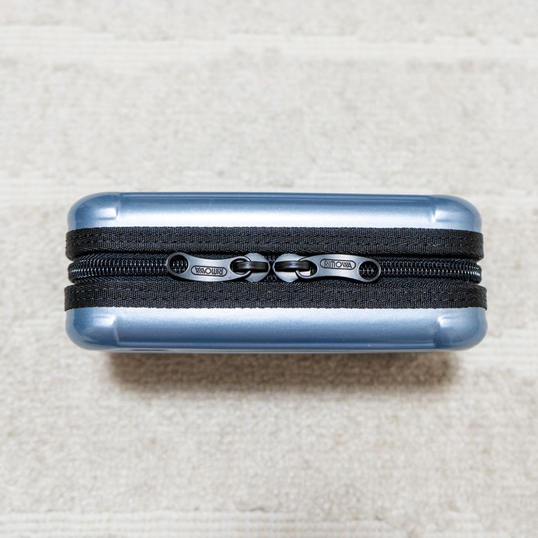 非売品】リモワ タイ航空 アメニティポーチ ファーストクラス スーツ