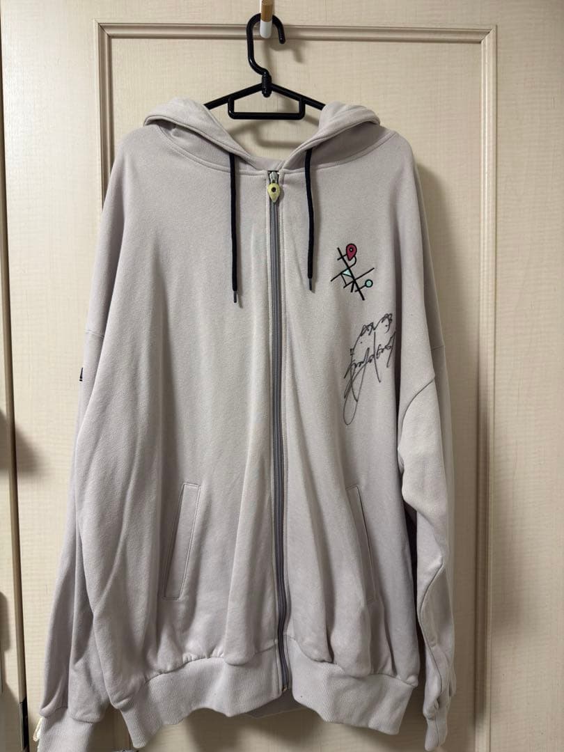 似鳥沙也加 直筆サイン入り AZKi 公式パーカー 未着用