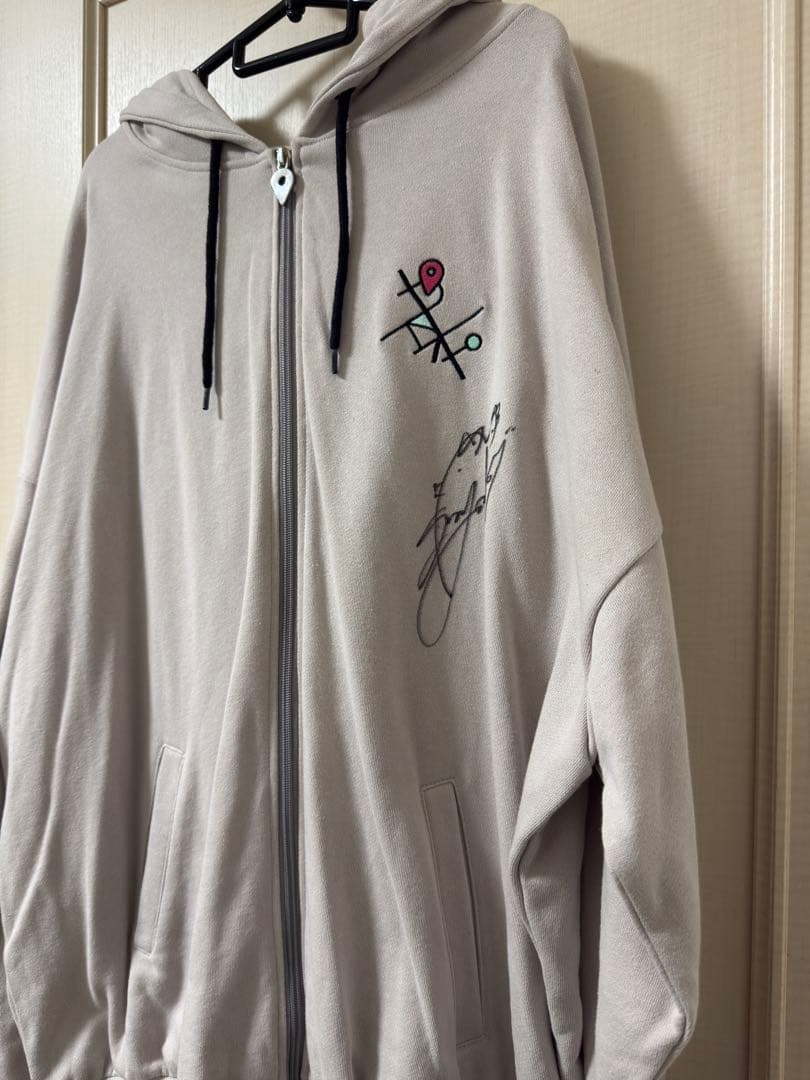 似鳥沙也加 直筆サイン入り AZKi 公式パーカー 未着用