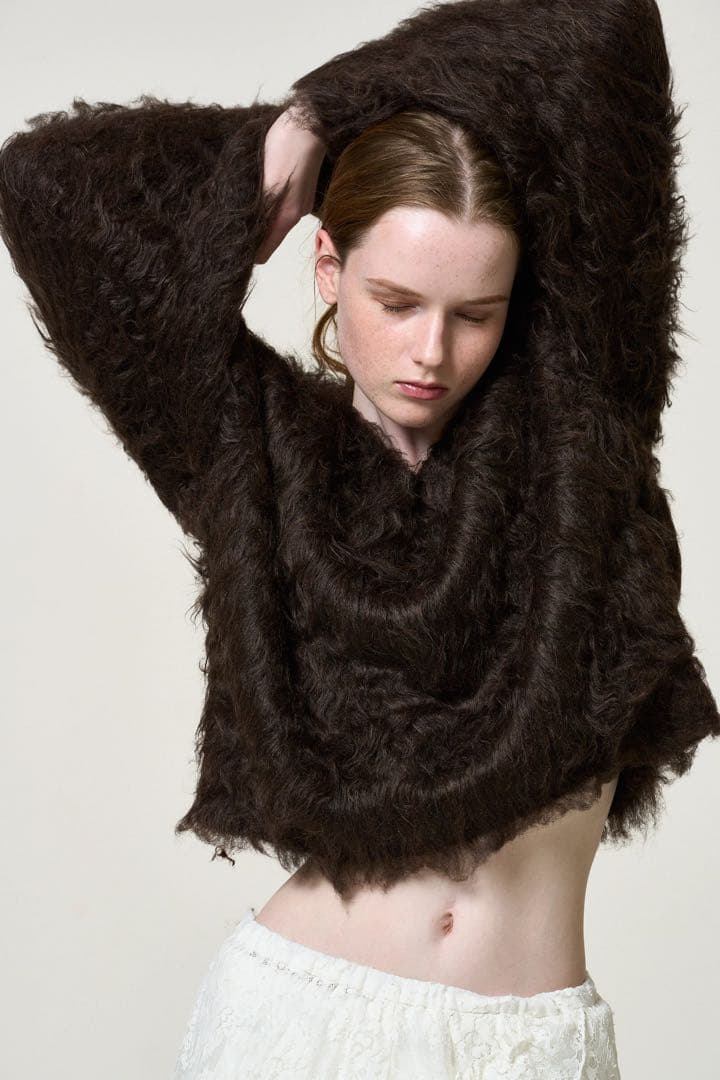 【美品】THE TOE Pigalle shaggy Vneck knit