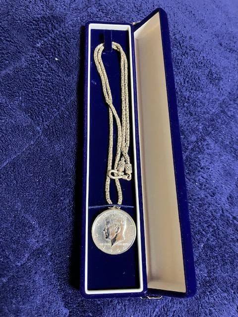 1964年 ケネディ ネックレス