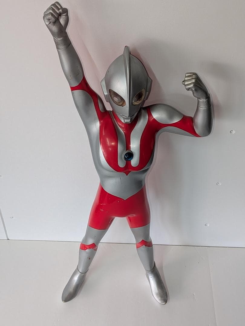 値下げ！ウルトラマン フィギュア 約62cm レア物　送料無料 サウンド×アクション 叫ぶ！ウルトラマンブレーザー｜ウルトラマン