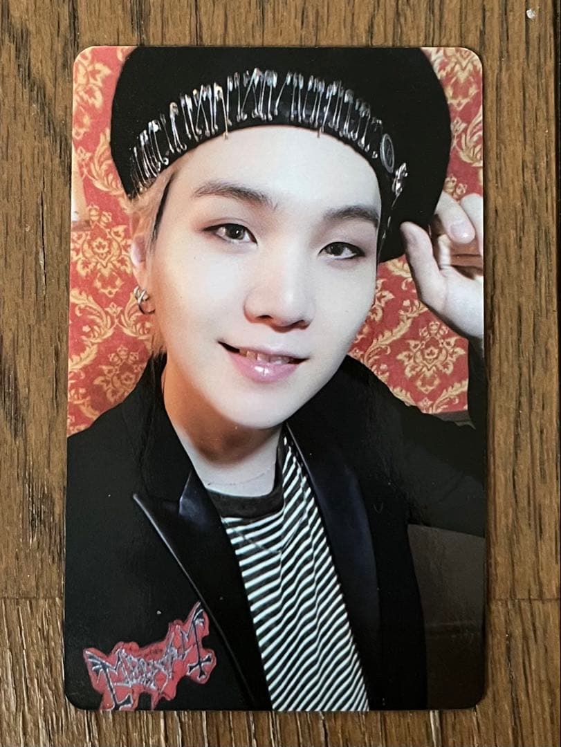 即購入可】BTS SUGA トレカ - メルカリ