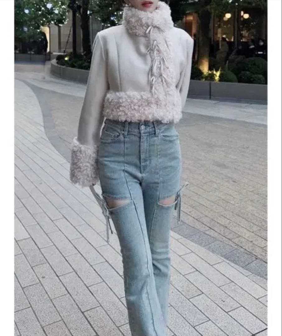 RESEXXY カットアウトリボンデニムパンツ Lサイズ リゼクシー RESEXXY カットアウトリボンデニムパンツ （ホワイト） -靴