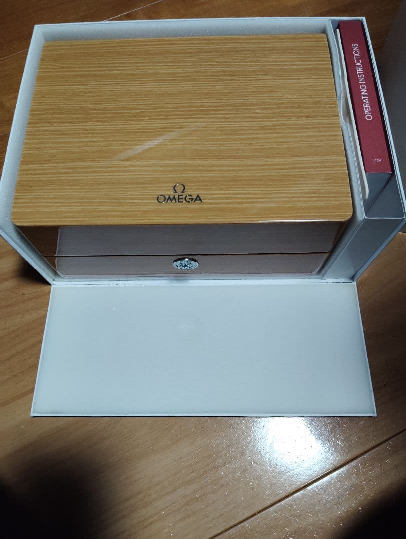OMEGA 時計収納ボックス ほぼ未使用