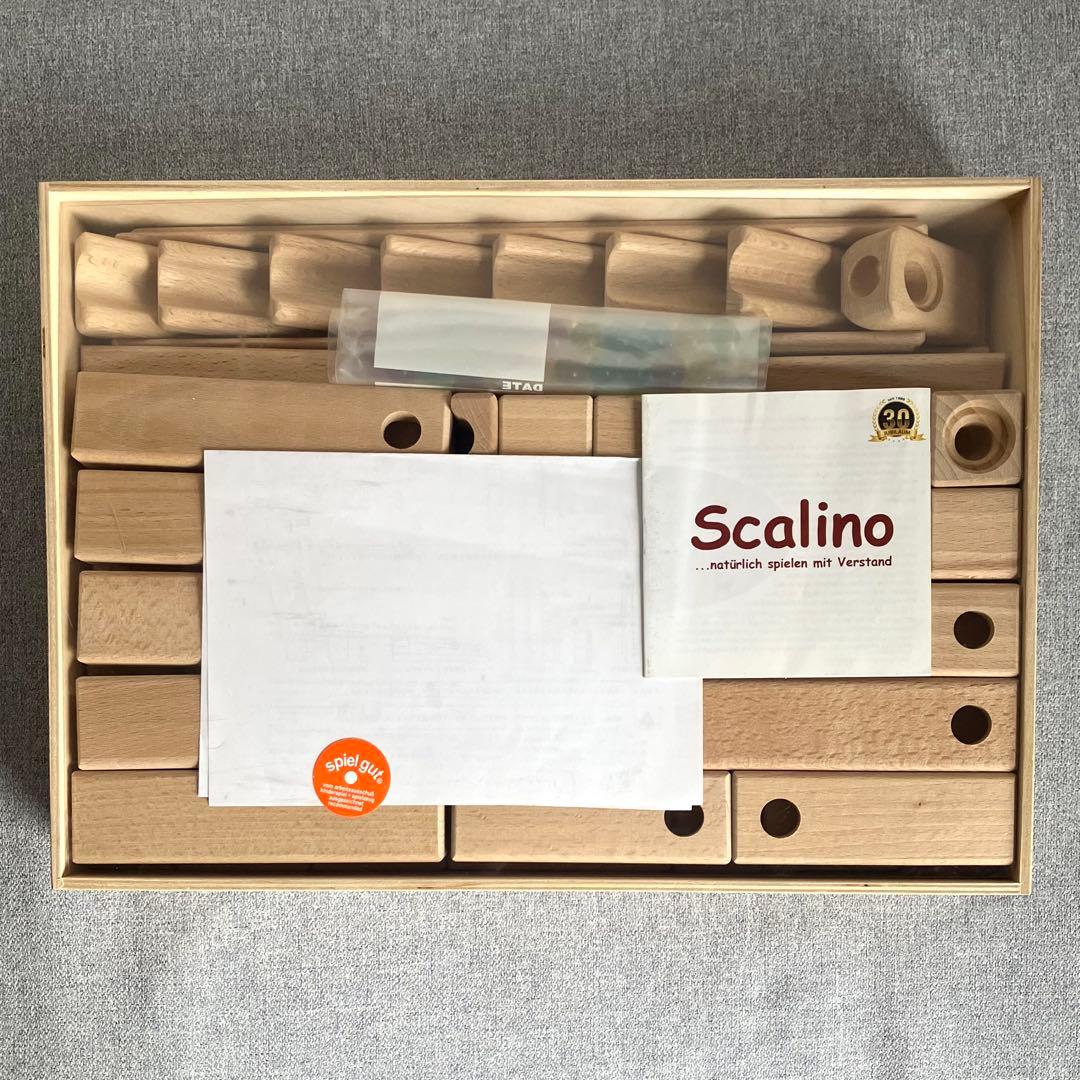 スカリーノ3 滝 52ピース 木箱入り ビー玉ころがし 知育玩具 Scalino