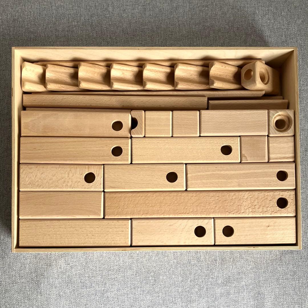 スカリーノ3 滝 52ピース 木箱入り ビー玉ころがし 知育玩具 Scalino