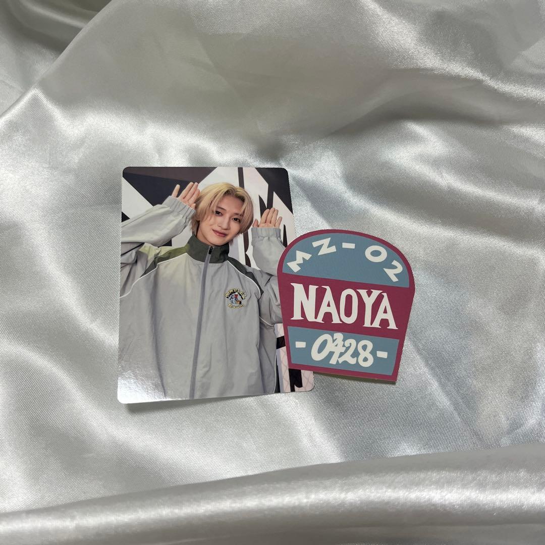こ*は様 MAZZEL まぜべやグッズ NAOYAトレカ＆ステッカー - メルカリ