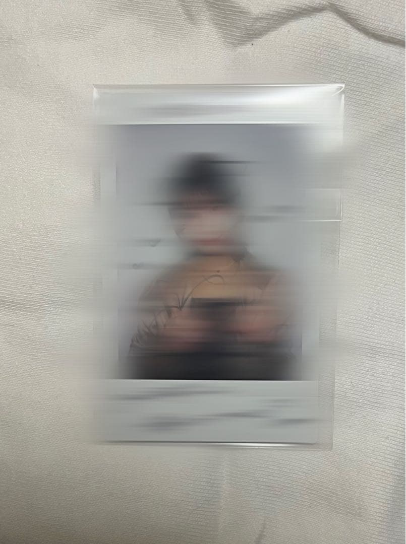 ノイミー 尾木波菜 排他的ファイター チェキ 直筆