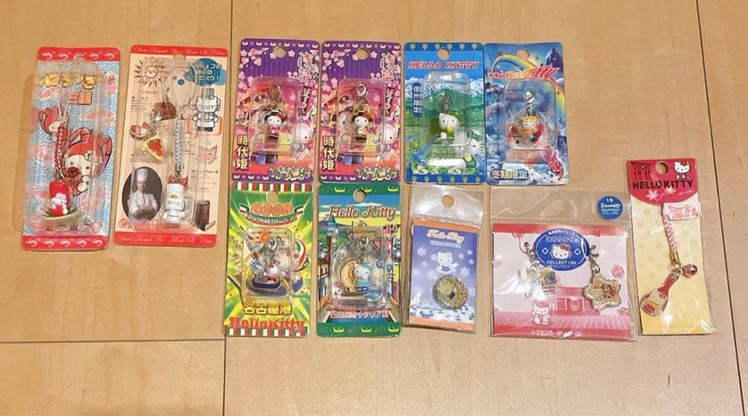 【レア揃い！廃盤】ご当地キティ　根付け　チャーム　ピンバッチ　辻口シェフ　時代姫